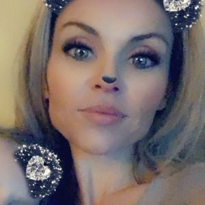 Meet your Posher, Teri